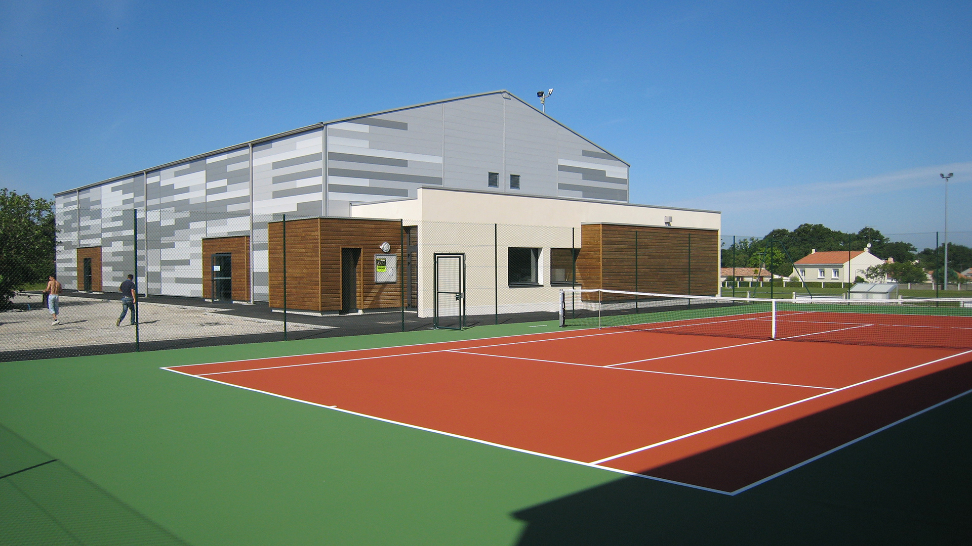 Tennis couvert à Saint Julien des Landes (85)
