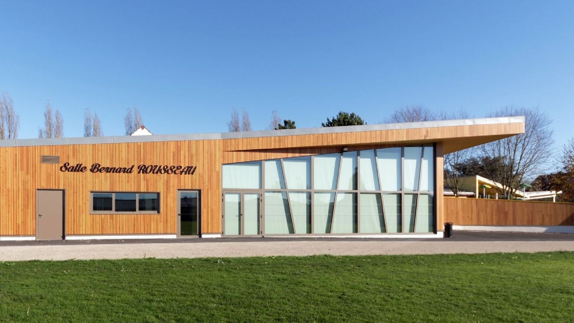 Salle des associations au Mesnil Amelot (77)